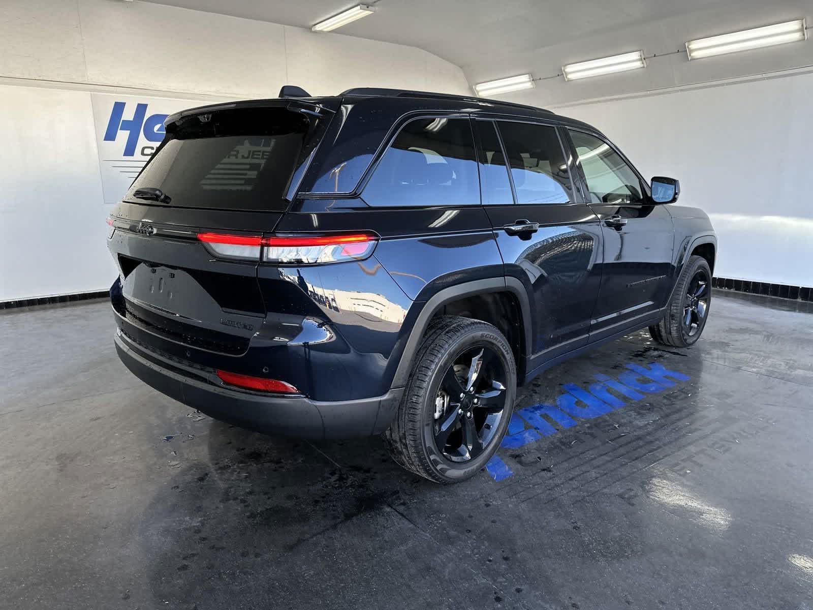 2023 Jeep Grand Cherokee Limited 9