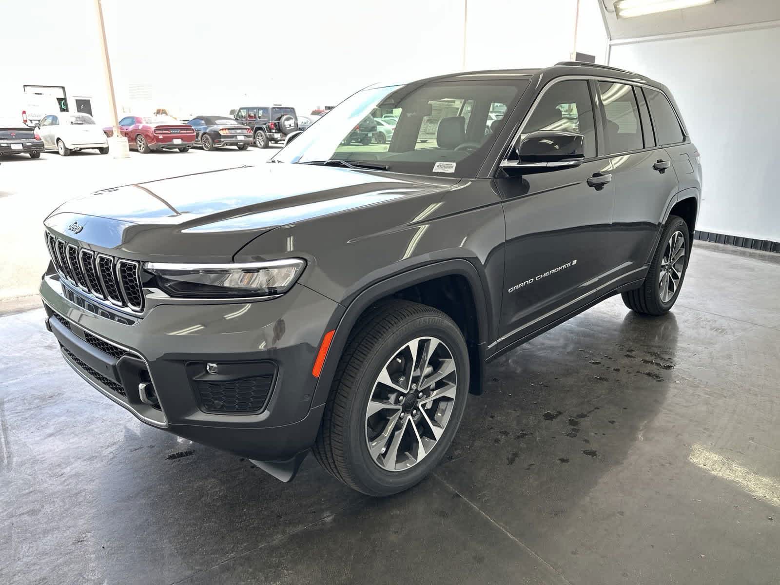 2024 Jeep Grand Cherokee Overland 4