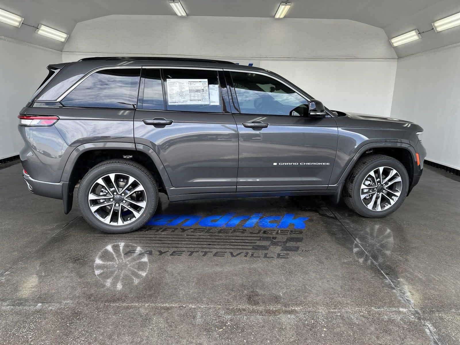 2024 Jeep Grand Cherokee Overland 9