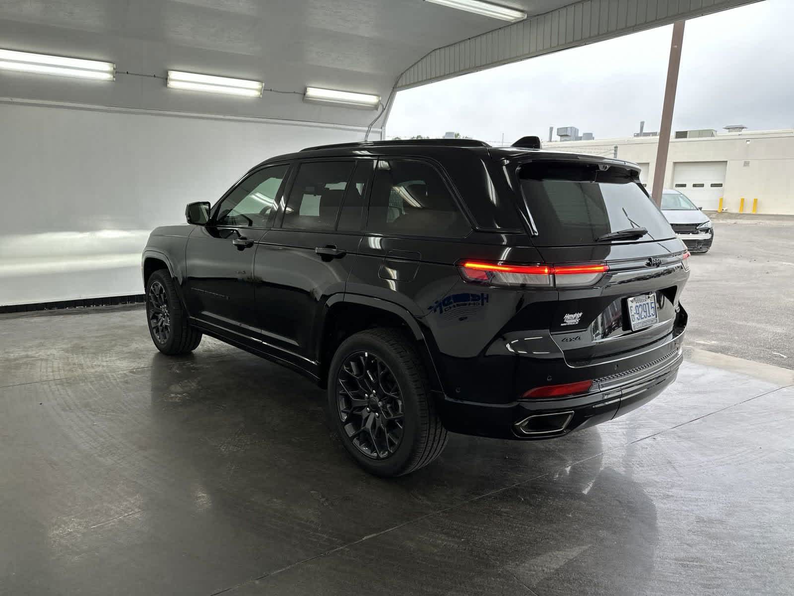 2024 Jeep Grand Cherokee Summit Reserve 6