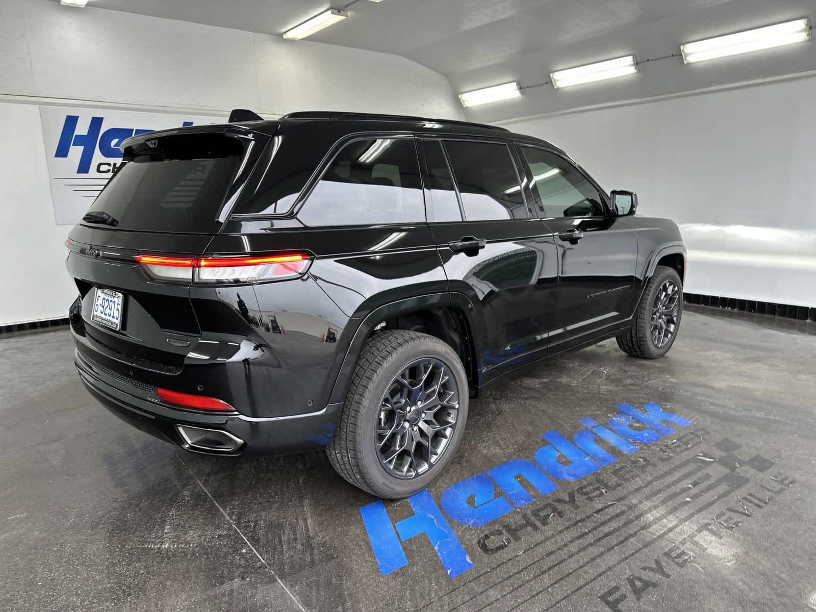 2024 Jeep Grand Cherokee Summit Reserve 8