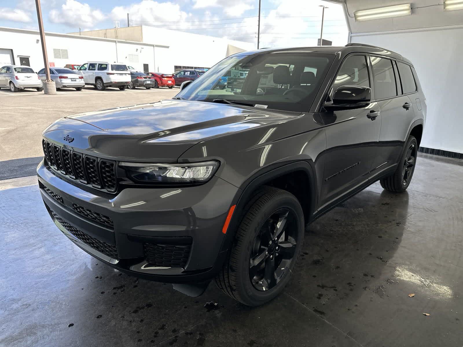 2024 Jeep Grand Cherokee L Laredo 4