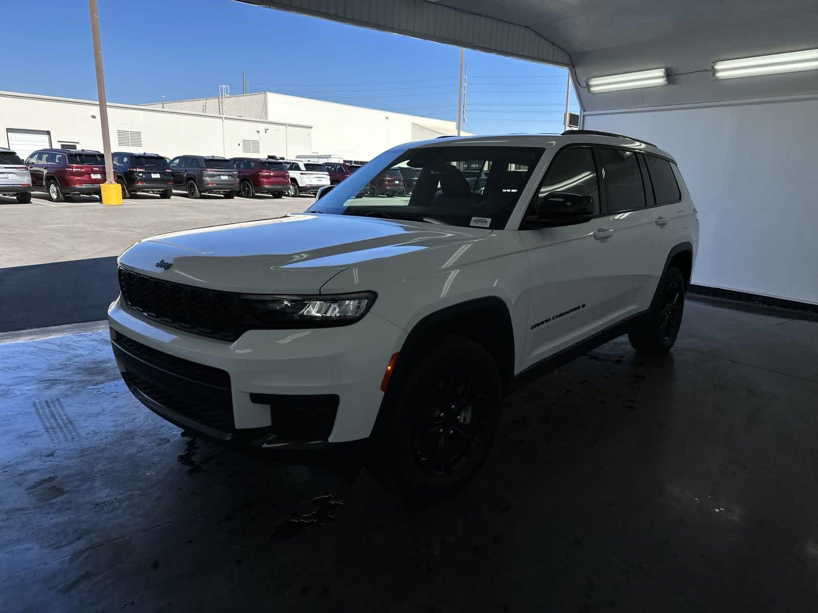 2023 Jeep Grand Cherokee L Altitude 4