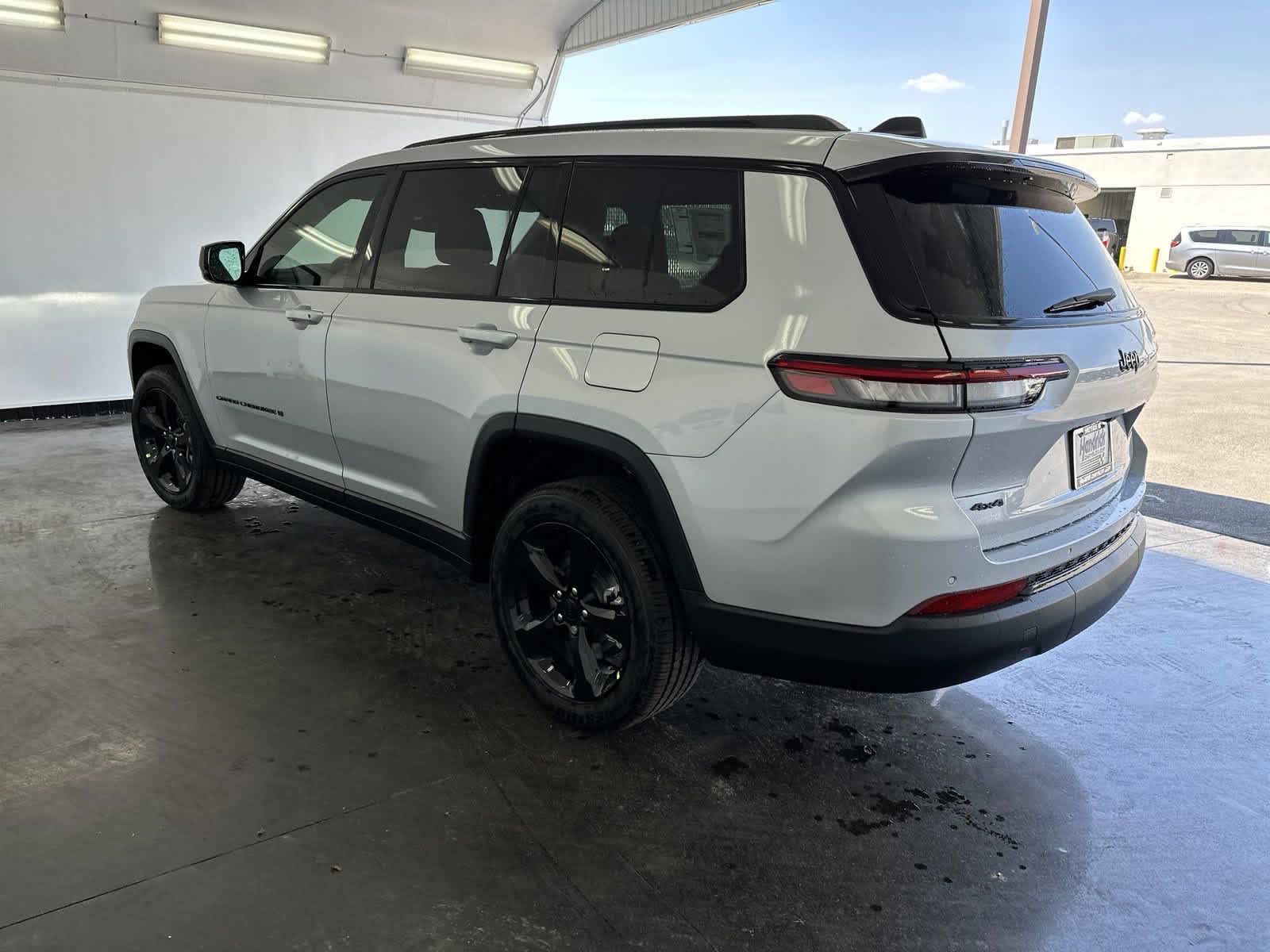 2024 Jeep Grand Cherokee L Laredo 6