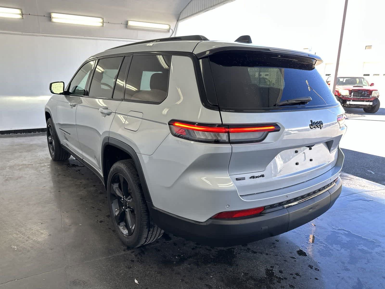 2021 Jeep Grand Cherokee L Altitude 7