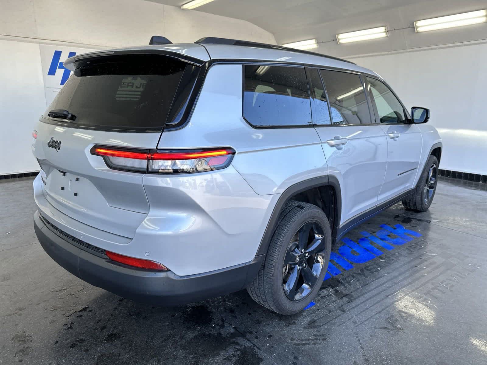 2021 Jeep Grand Cherokee L Altitude 9