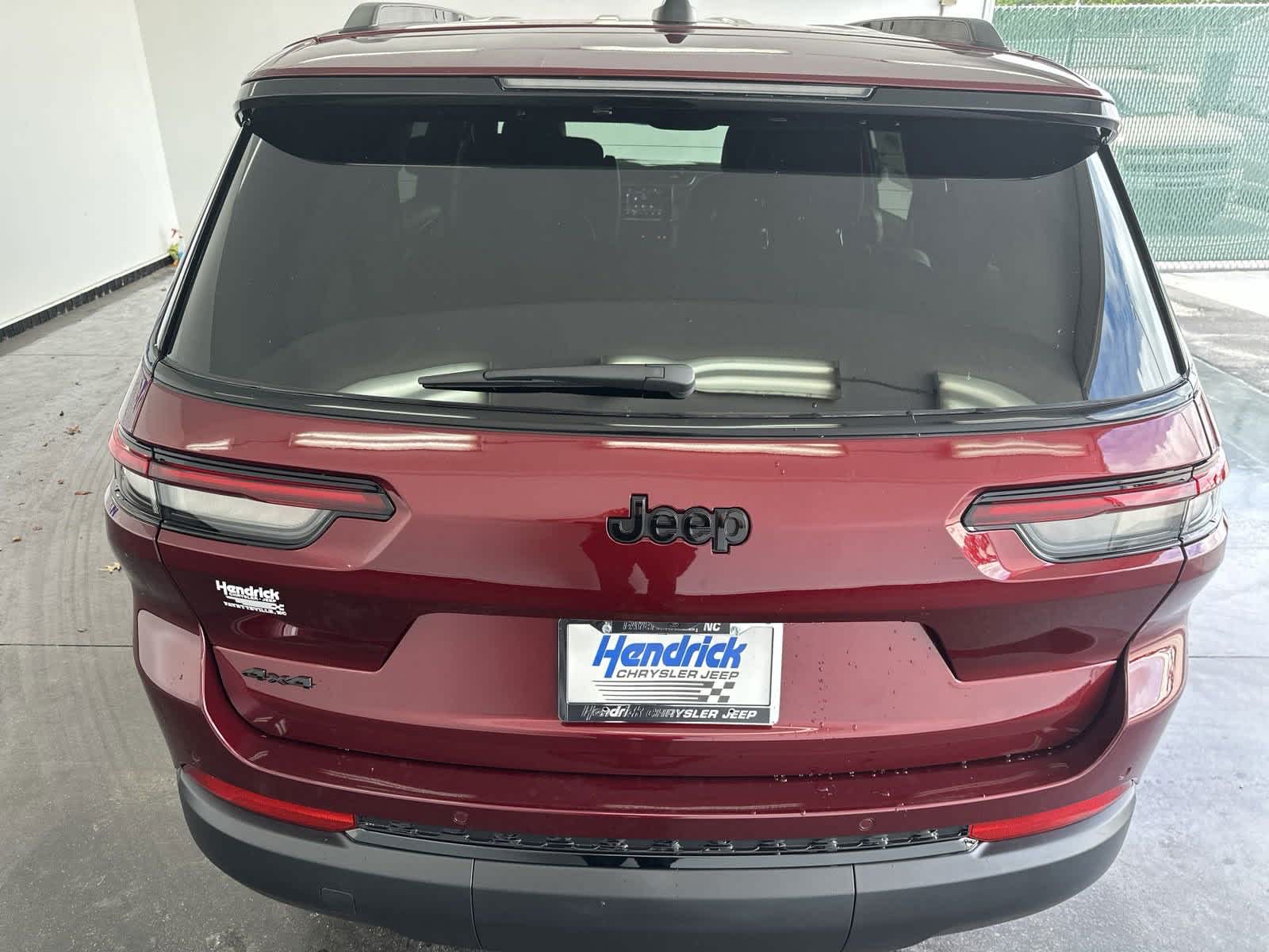 2024 Jeep Grand Cherokee L Laredo 7