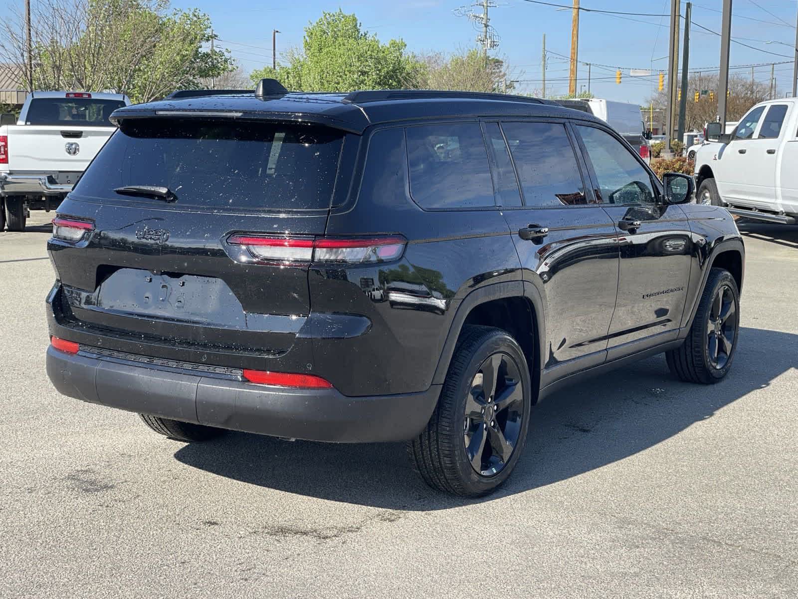 2024 Jeep Grand Cherokee L Altitude X 8