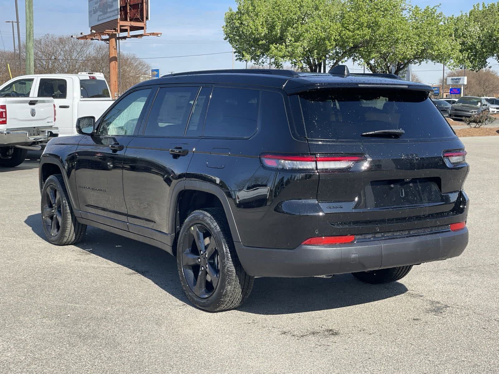 2024 Jeep Grand Cherokee L Altitude X 6