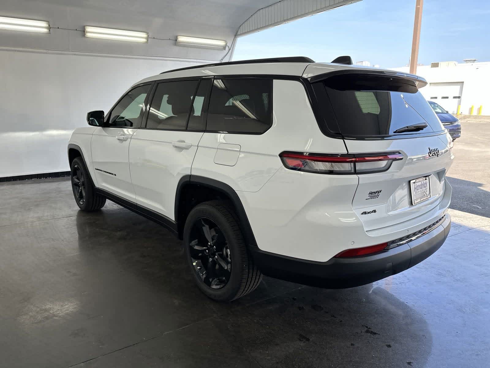 2024 Jeep Grand Cherokee L Laredo 5