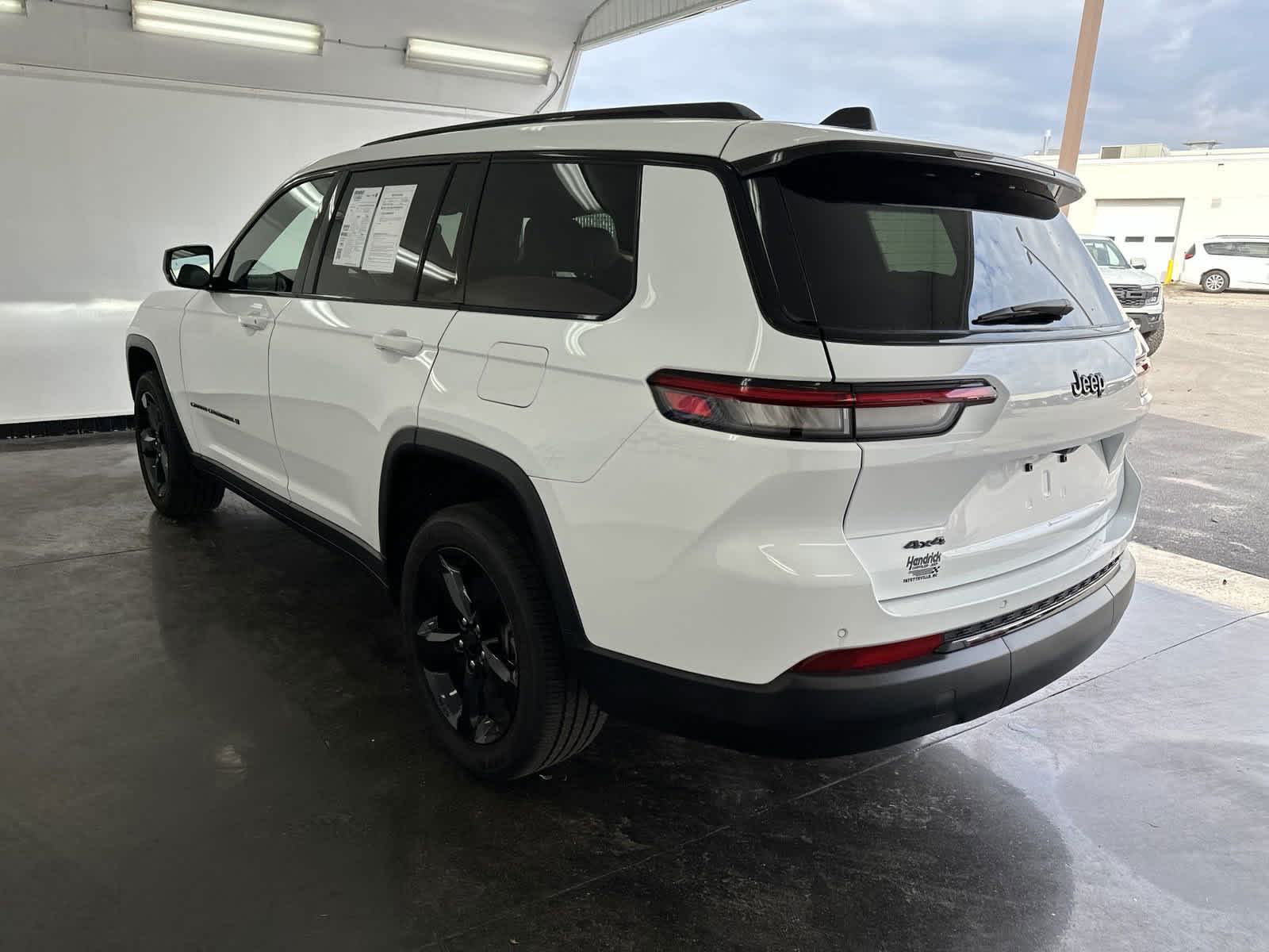 2023 Jeep Grand Cherokee L Altitude 7