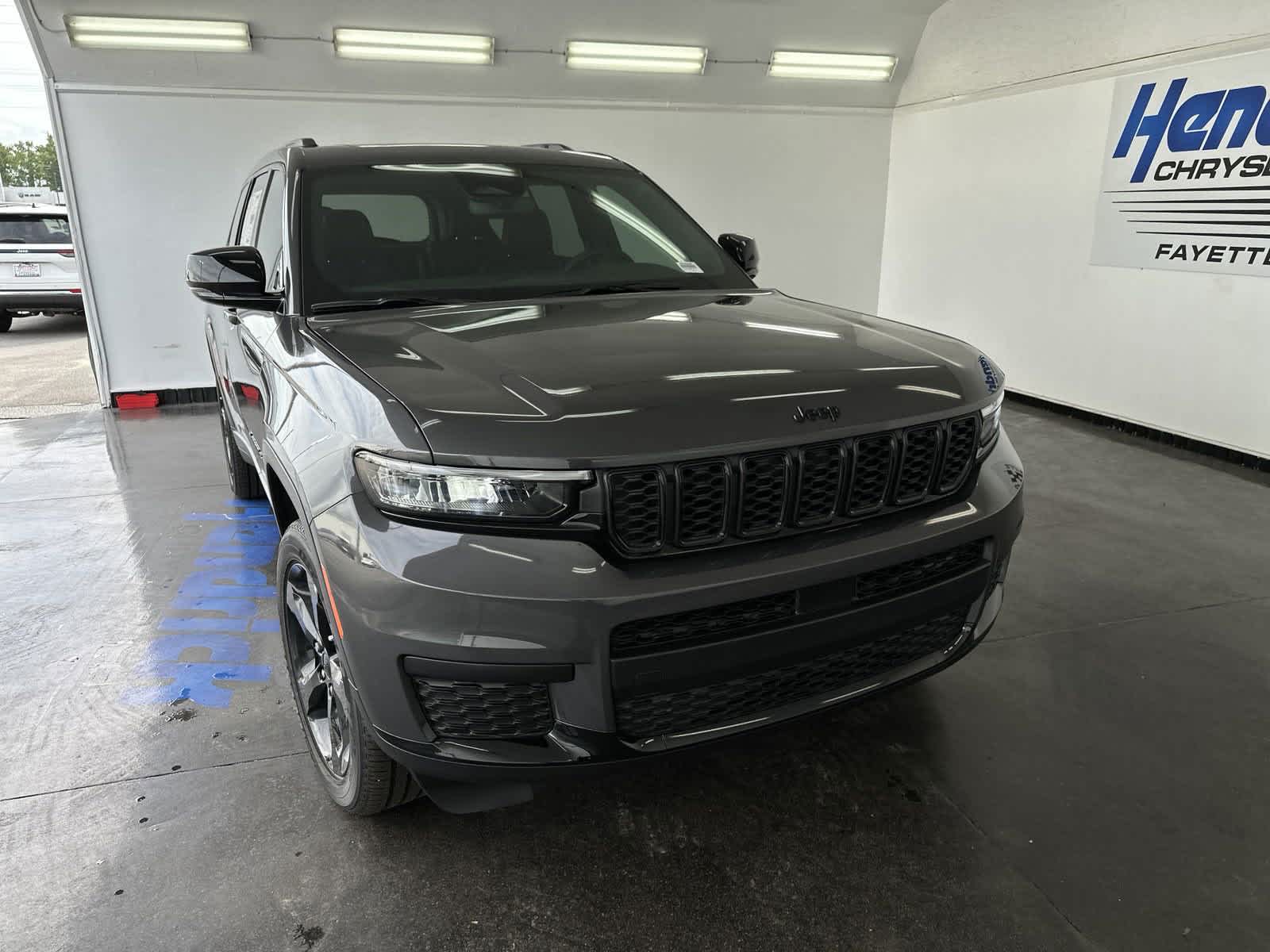 2024 Jeep Grand Cherokee L Altitude X 3