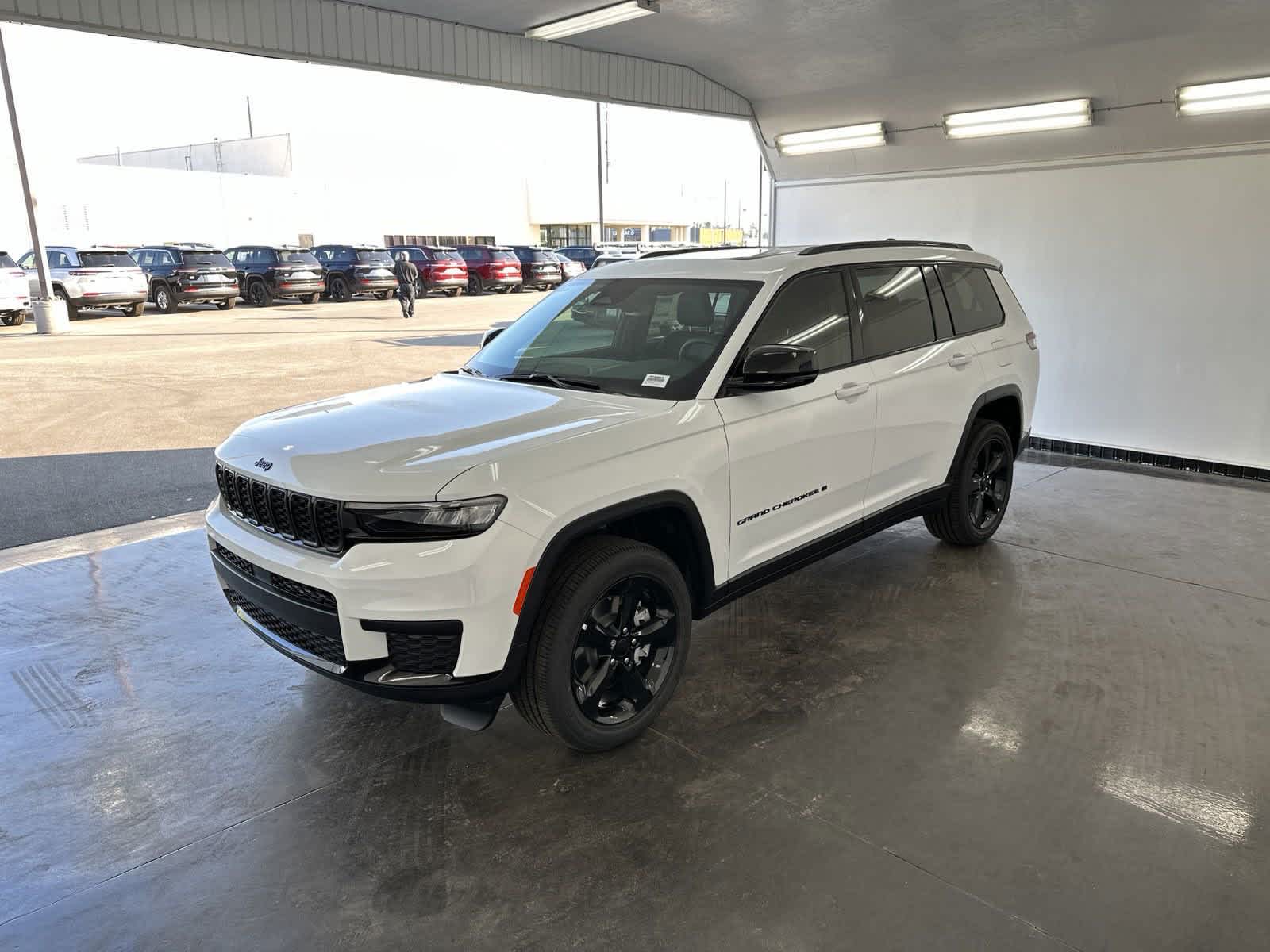 2024 Jeep Grand Cherokee L Altitude X 4