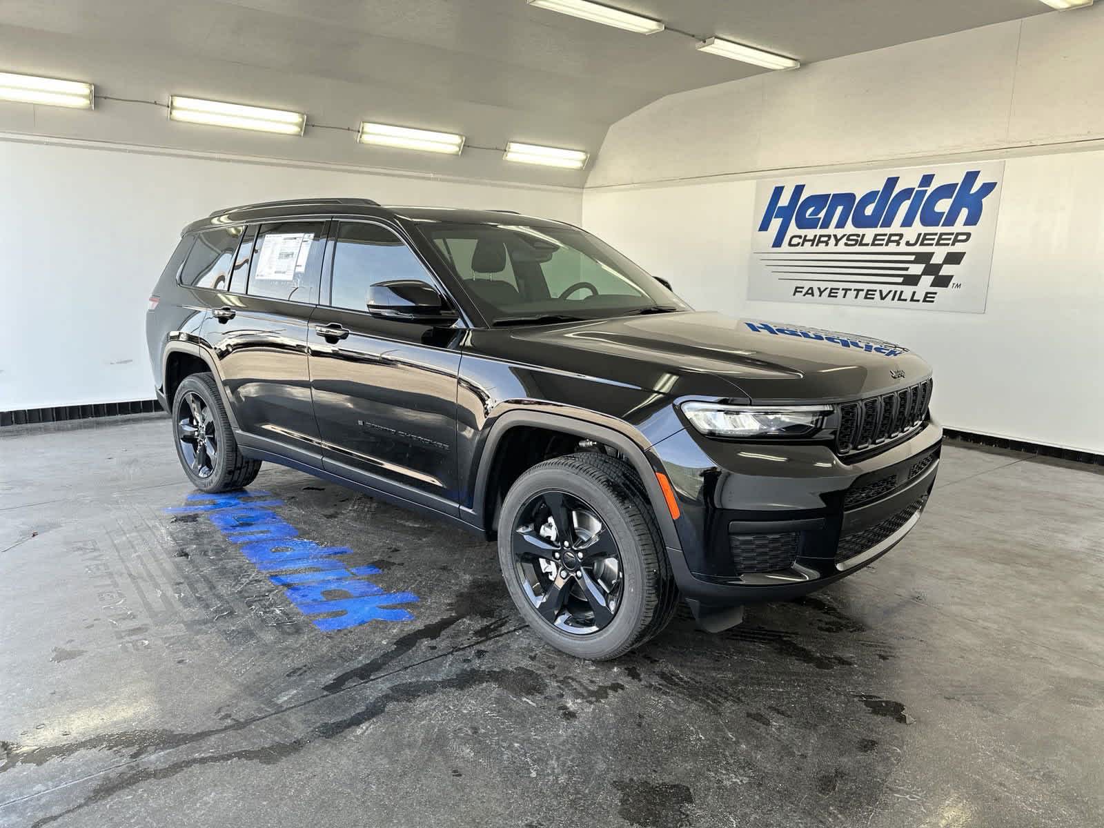 2024 Jeep Grand Cherokee L Laredo 2