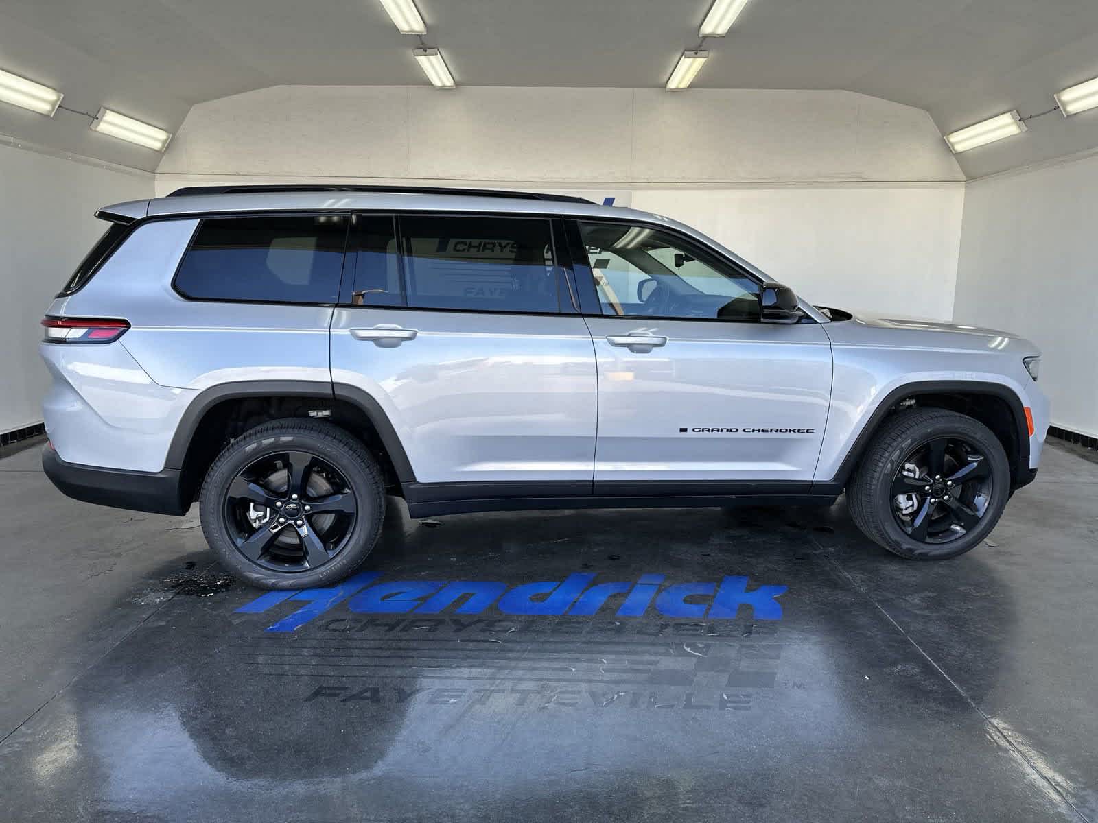 2022 Jeep Grand Cherokee L Limited 10