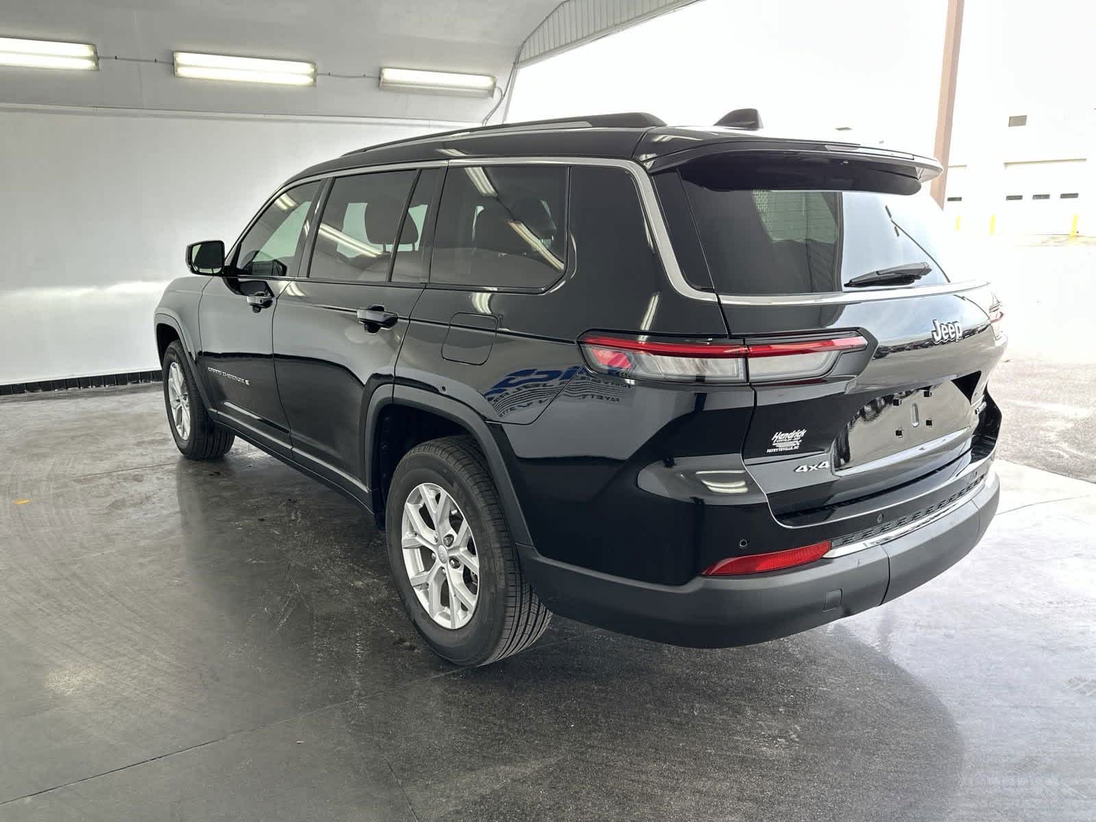 2023 Jeep Grand Cherokee L Limited 3