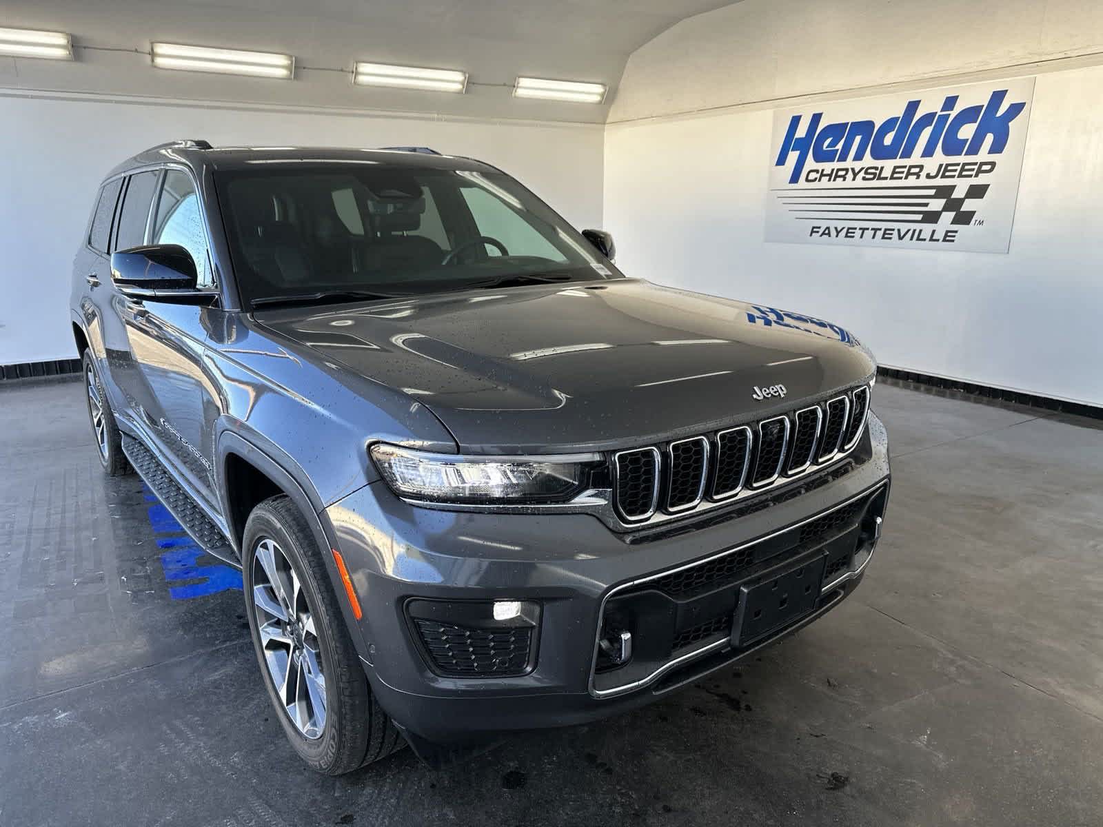 2021 Jeep Grand Cherokee L Overland 3