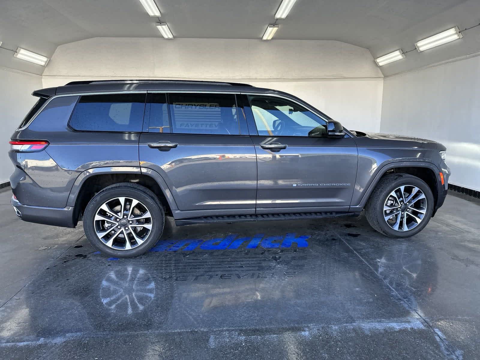 2021 Jeep Grand Cherokee L Overland 10