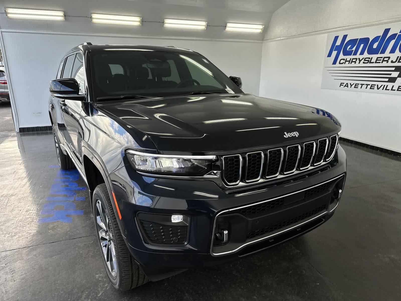 2024 Jeep Grand Cherokee L Overland 3