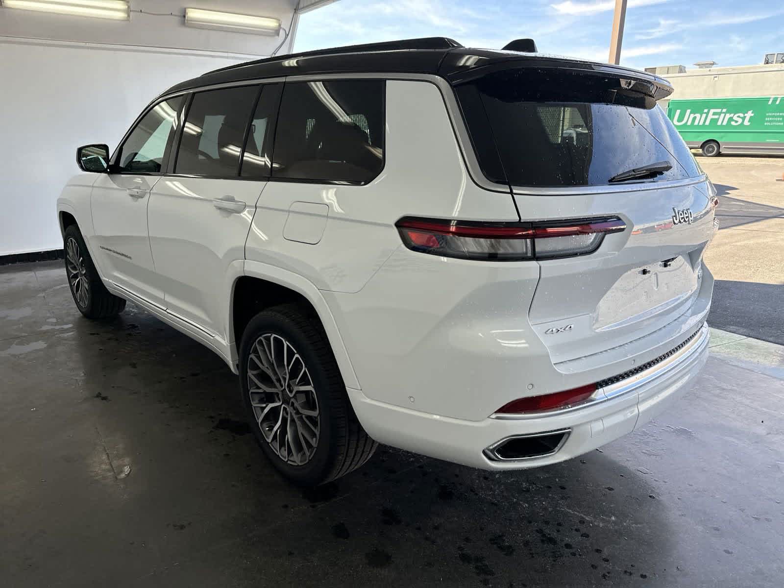 2025 Jeep Grand Cherokee L Summit Reserve 6