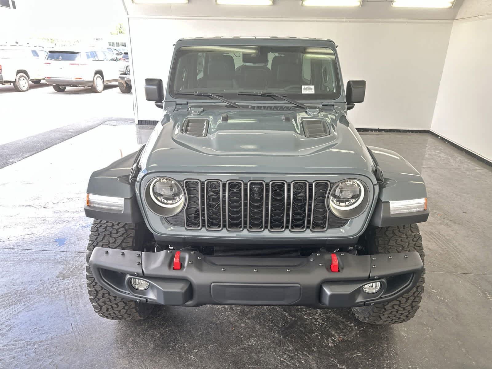 2024 Jeep Wrangler Rubicon X 3