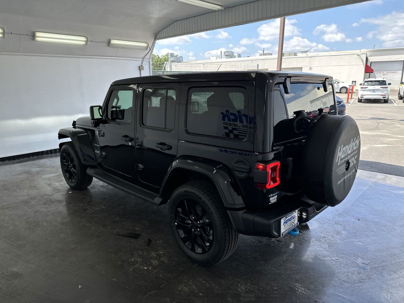 2024 Jeep Wrangler 4xe Sahara 6