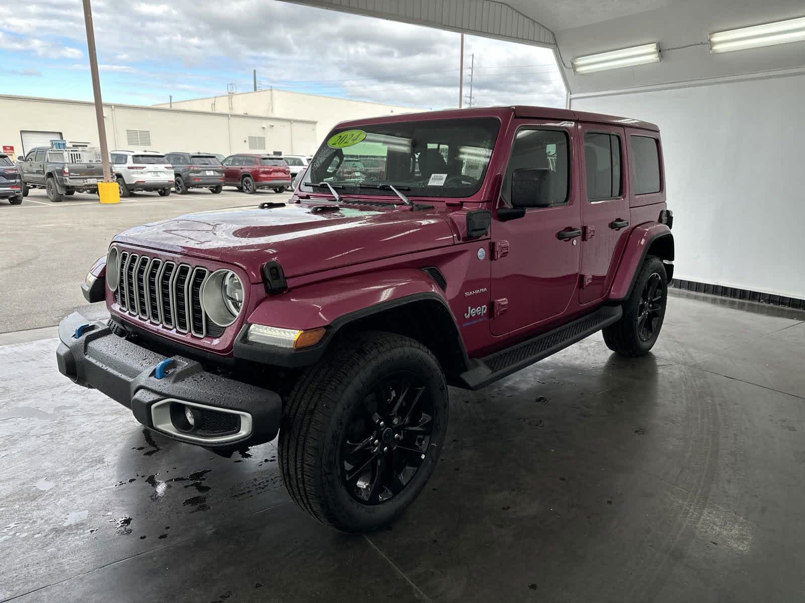 2024 Jeep Wrangler 4xe Sahara 3