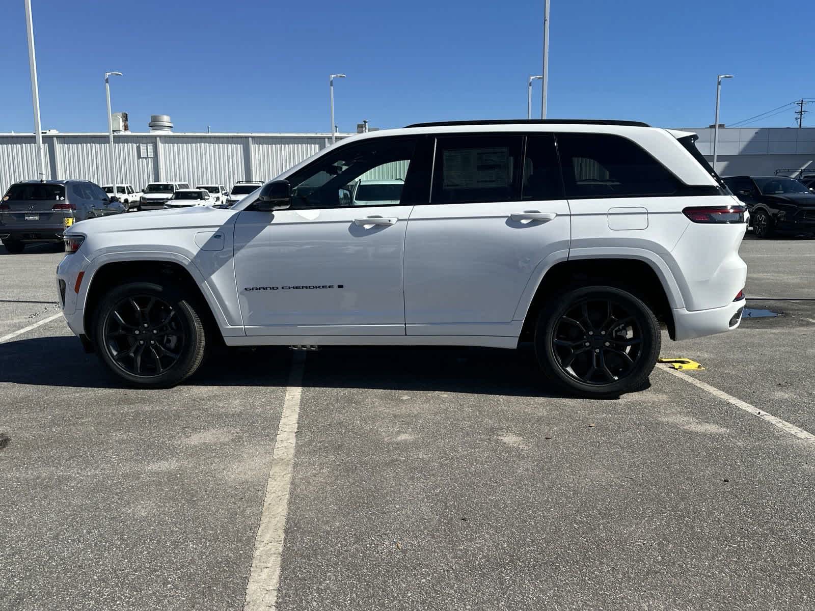 2024 Jeep Grand Cherokee 4xe Anniversary Edition 5