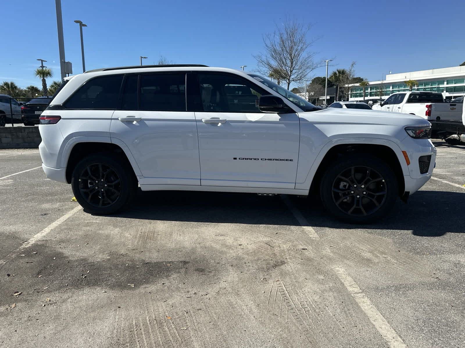 2024 Jeep Grand Cherokee 4xe Anniversary Edition 9