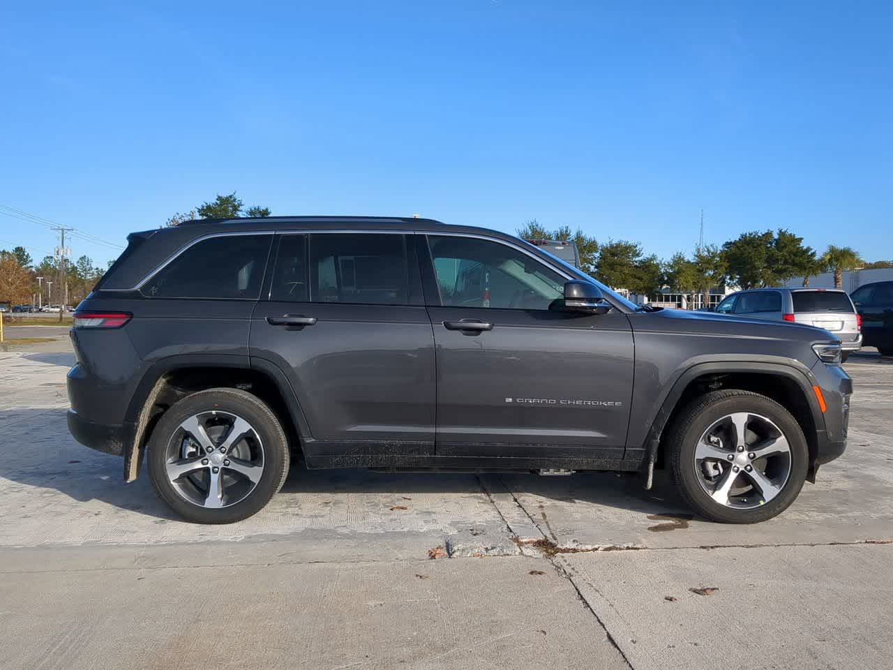 2024 Jeep Grand Cherokee 4xe  10