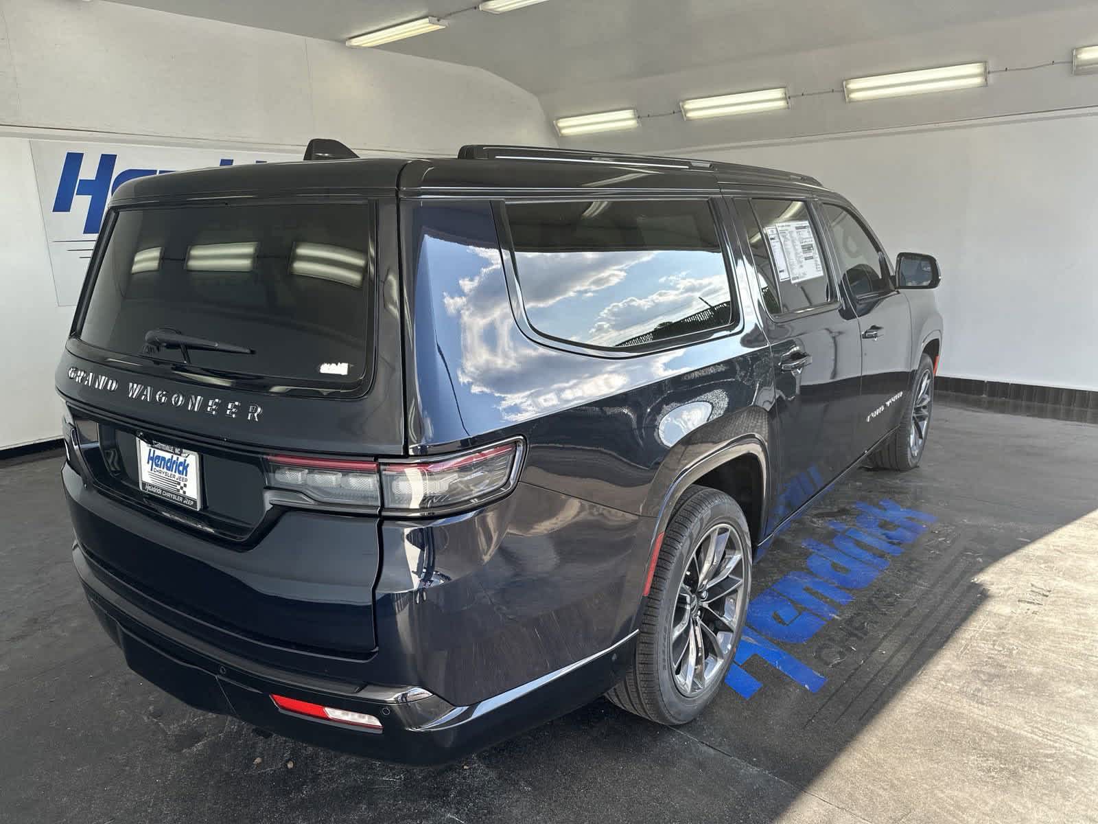 2024 Jeep Grand Wagoneer L Series II 8