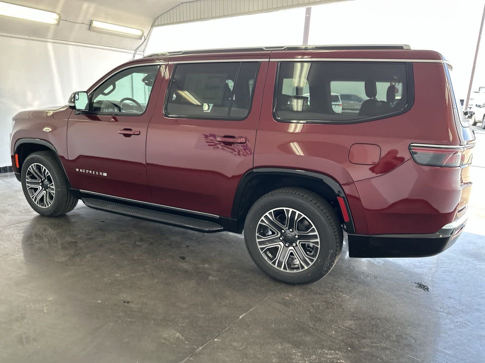 2024 Jeep Wagoneer  5