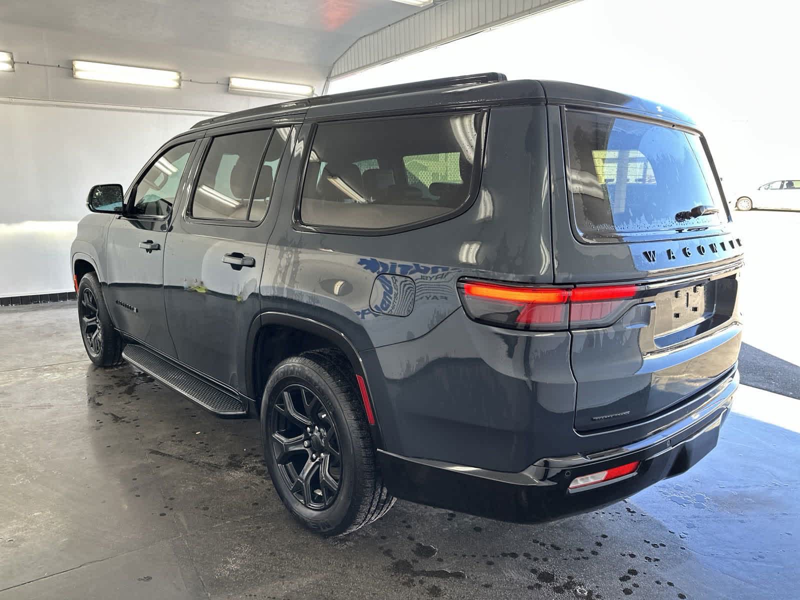 2023 Jeep Wagoneer Series II Carbide 7