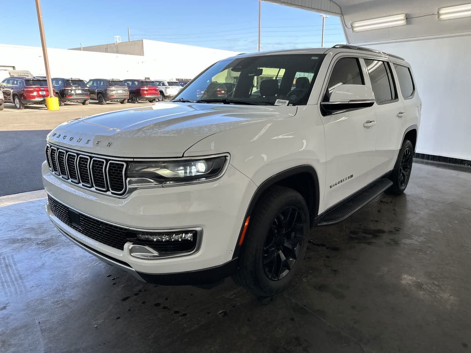 2022 Jeep Wagoneer Series II 4