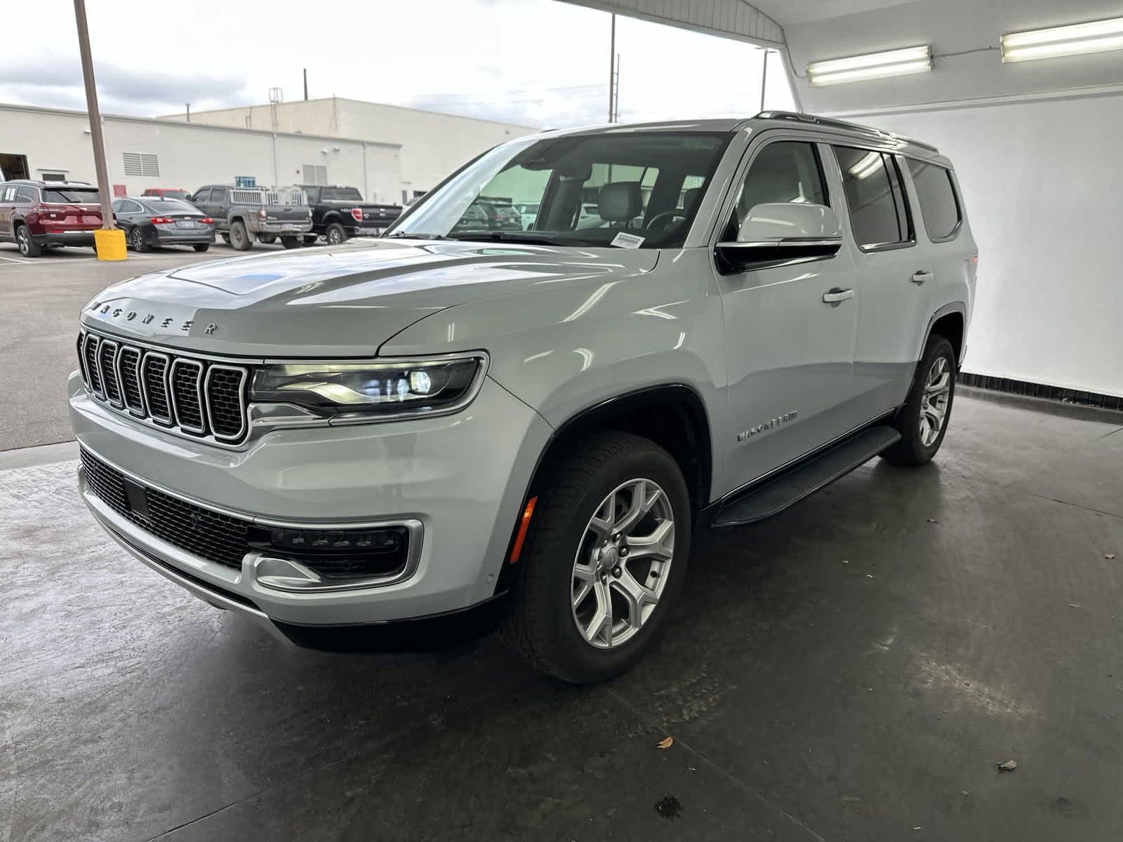 2022 Jeep Wagoneer Series II 4