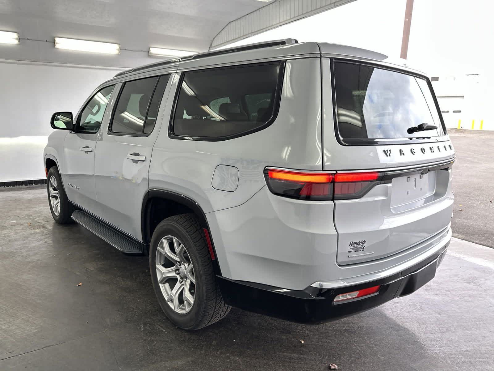 2022 Jeep Wagoneer Series II 7