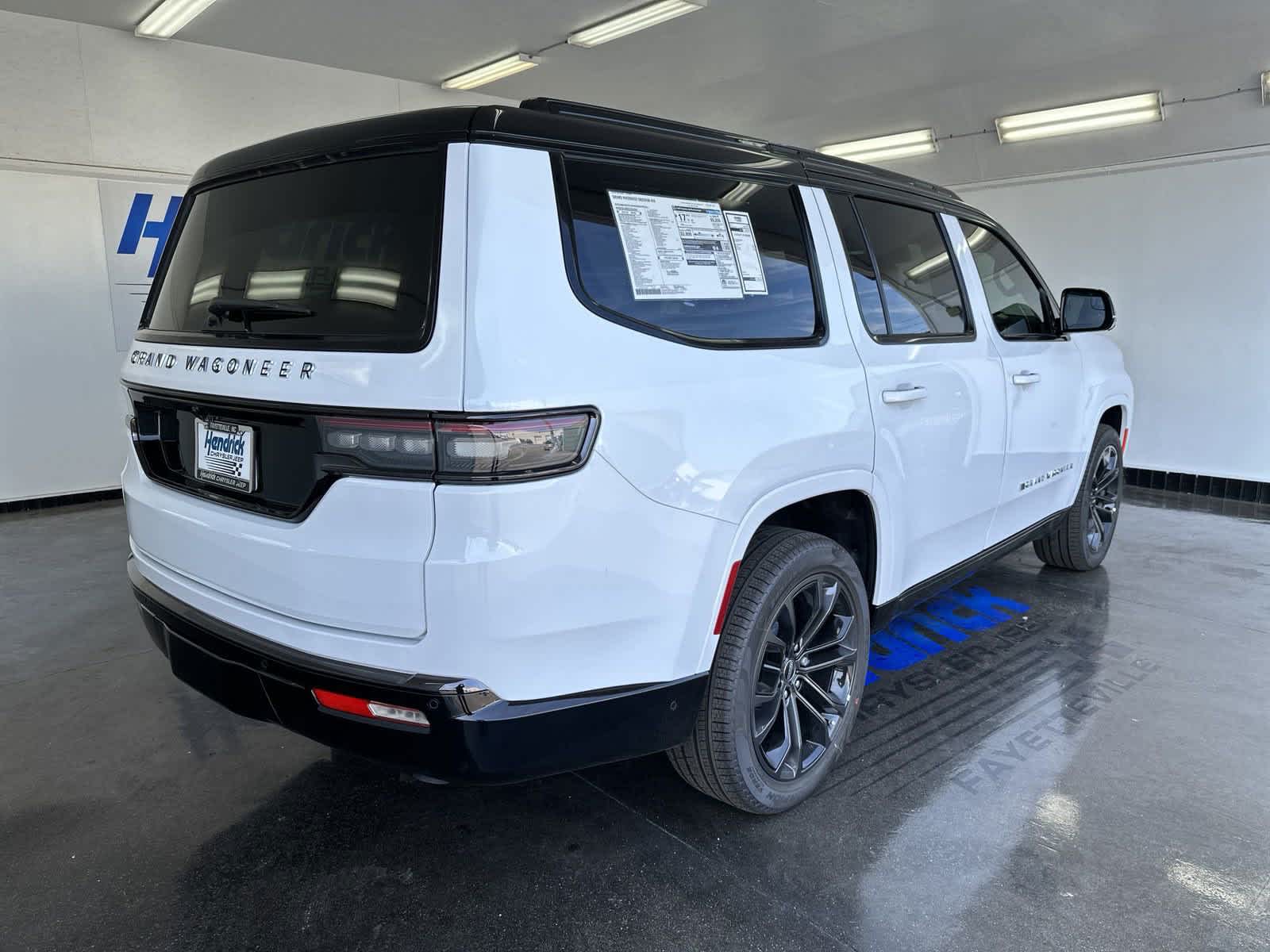 2024 Jeep Grand Wagoneer Series II Obsidian 8