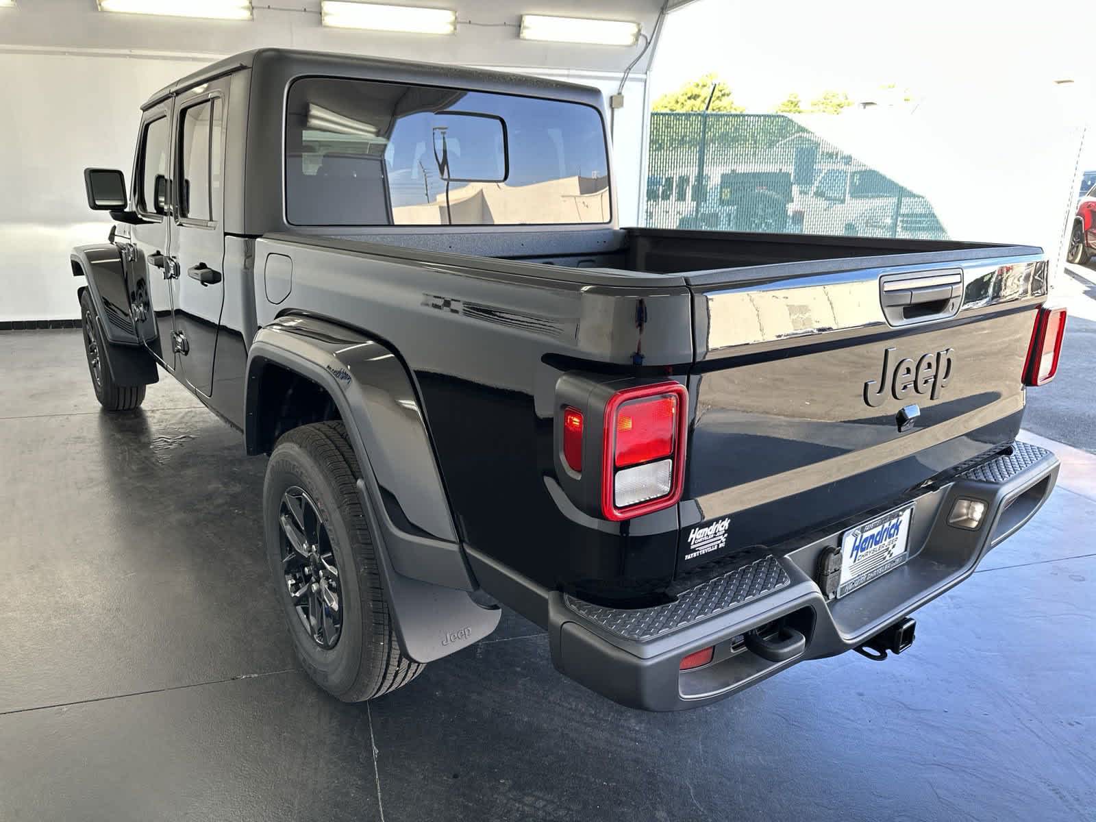 2023 Jeep Gladiator Sport S 4x4 6