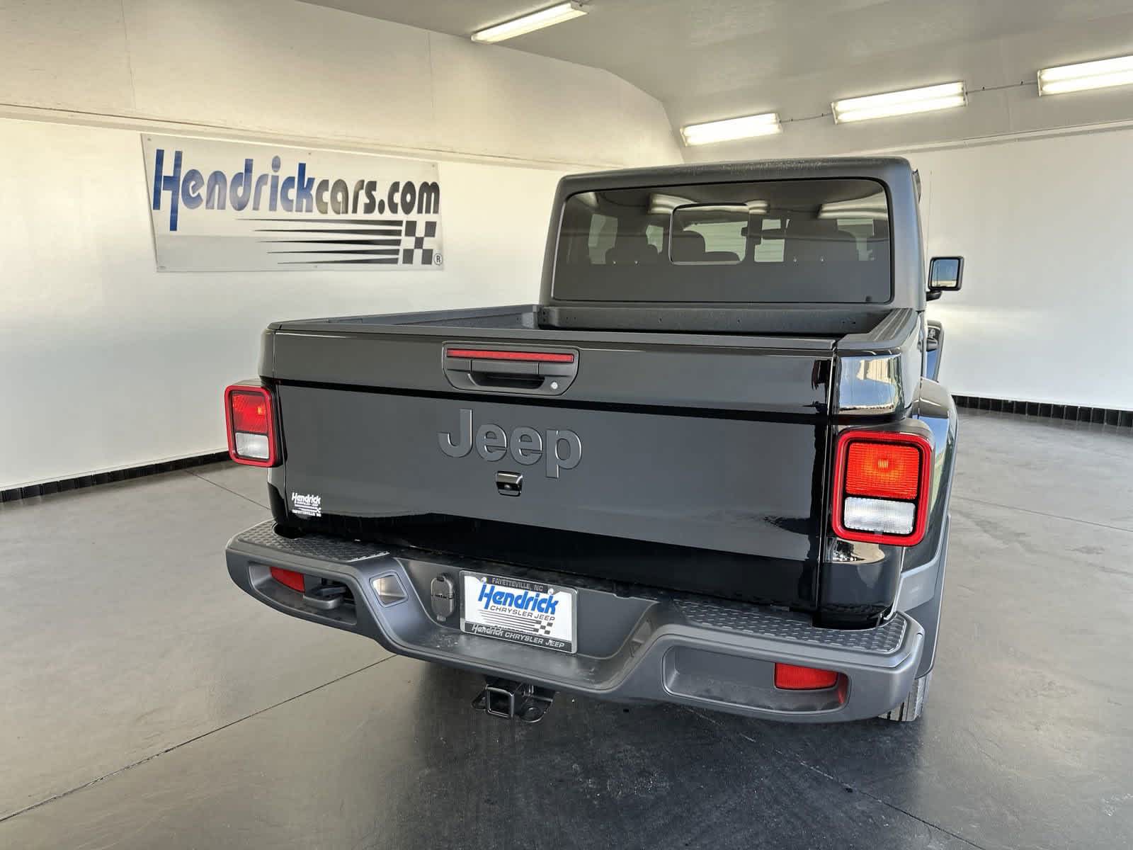 2023 Jeep Gladiator Sport S 4x4 7