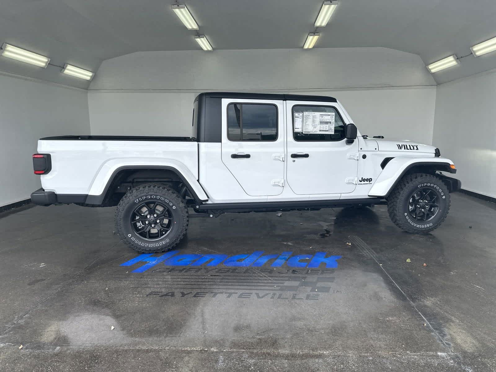 2024 Jeep Gladiator Willys 4x4 9