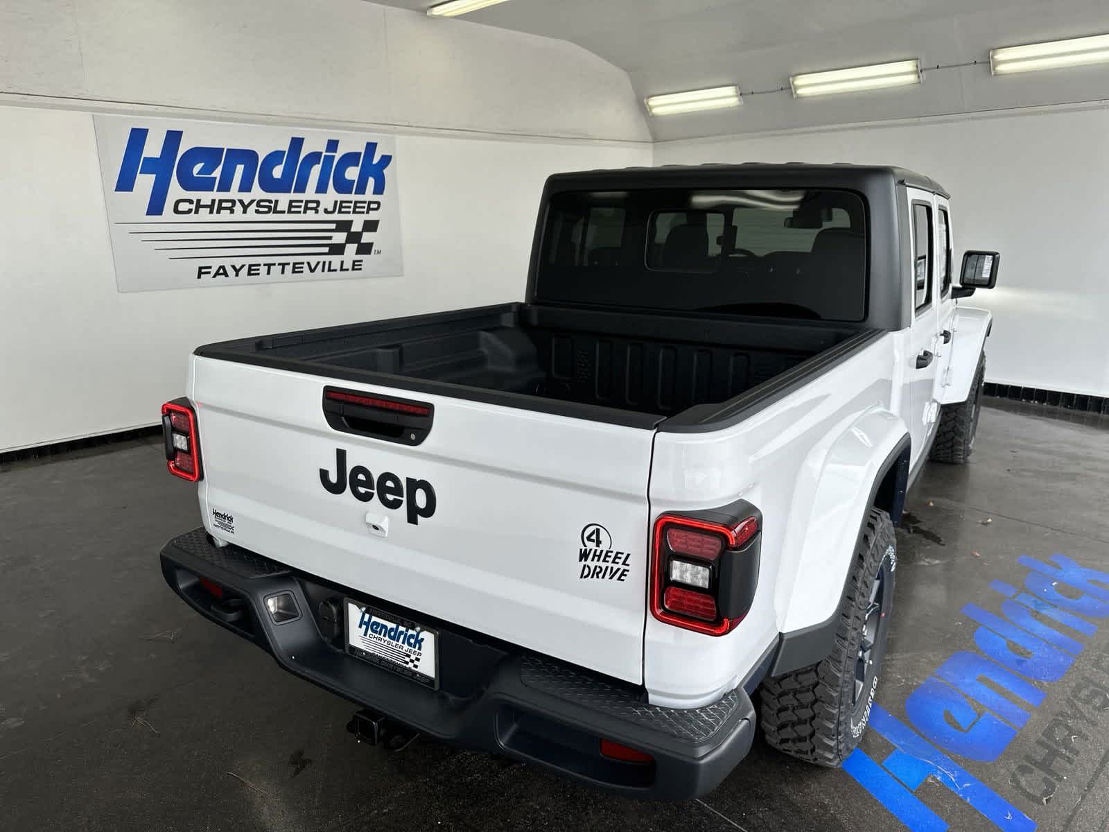 2024 Jeep Gladiator Willys 4x4 31