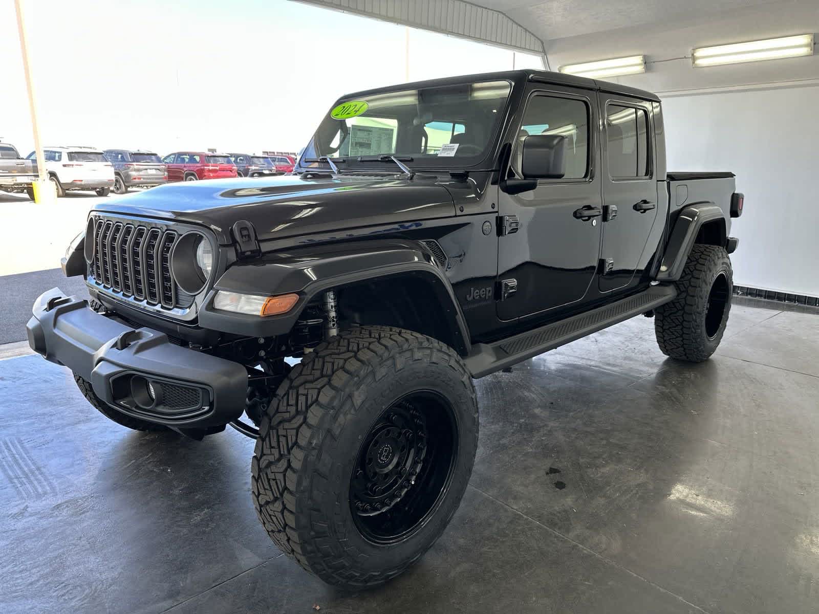 2024 Jeep Gladiator Sport 4x4 7