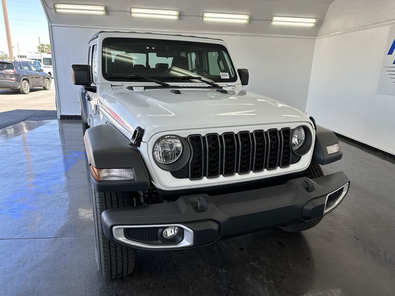 2024 Jeep Gladiator Sport 4x4 3