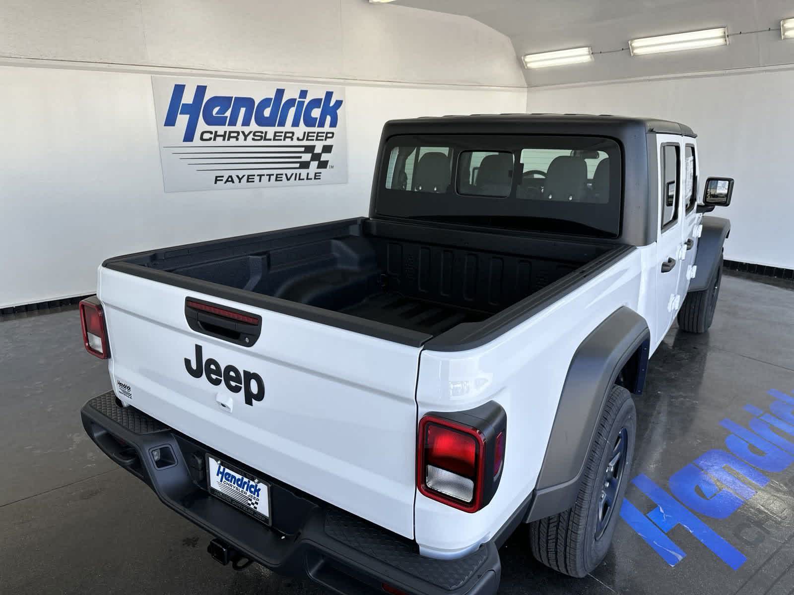 2024 Jeep Gladiator Sport 4x4 31