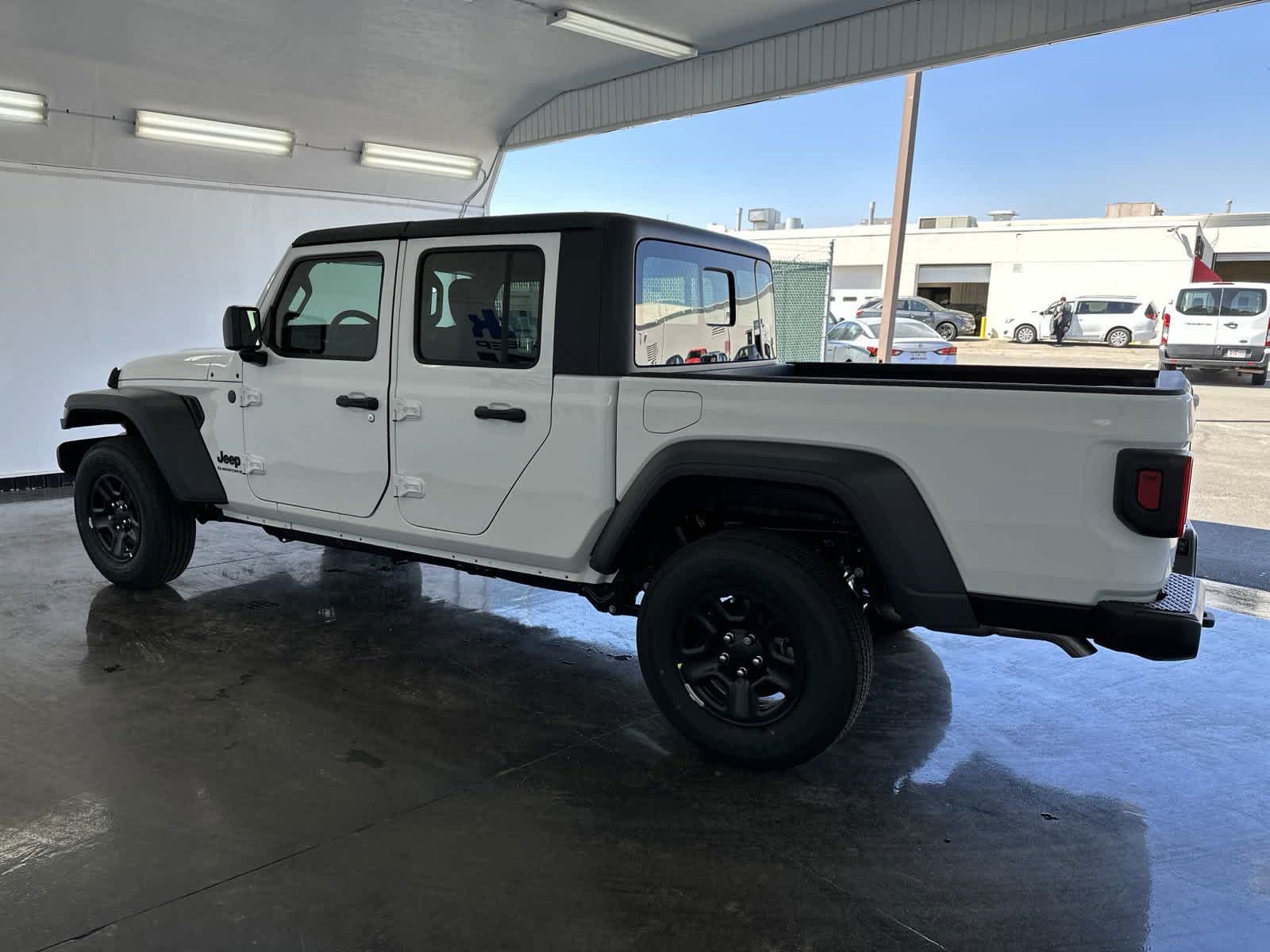 2024 Jeep Gladiator Sport 4x4 5