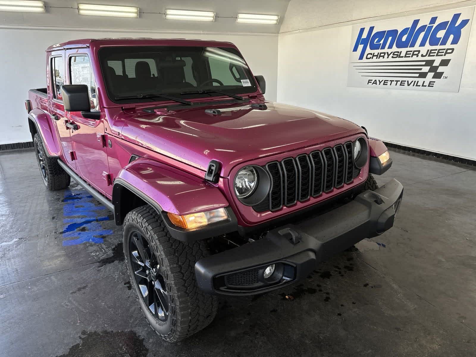 2024 Jeep Gladiator Sport 4x4 3