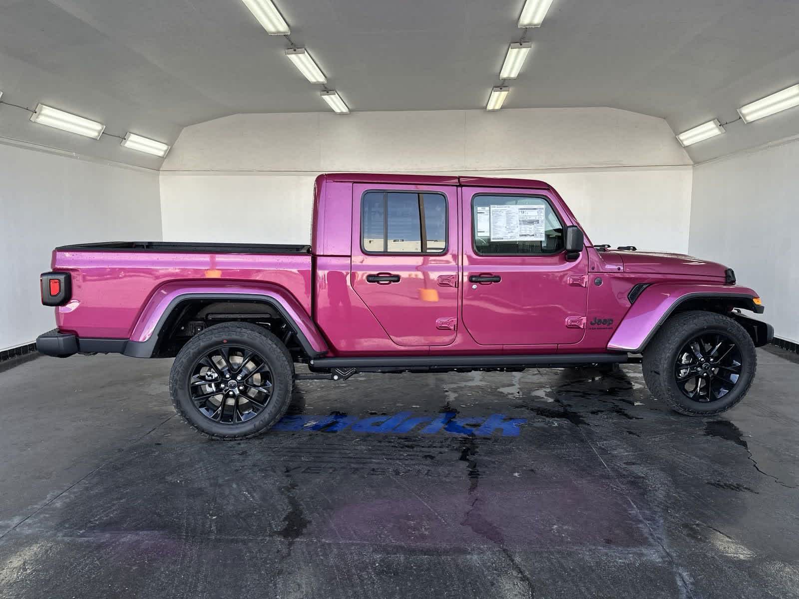 2024 Jeep Gladiator Sport 4x4 9