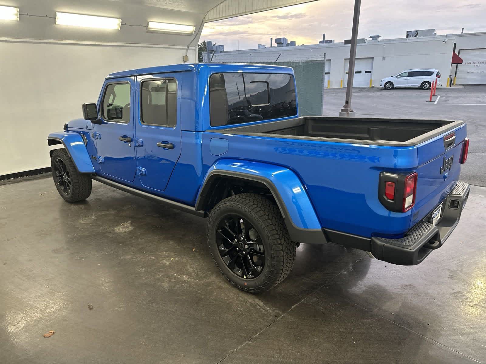 2024 Jeep Gladiator Sport 4x4 5