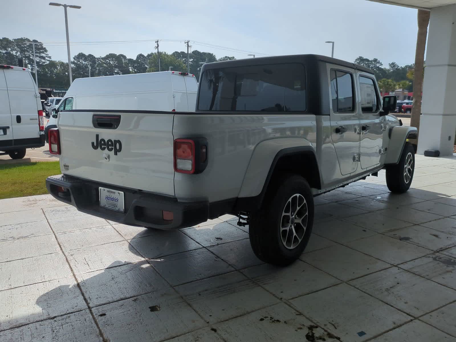 2024 Jeep Gladiator Sport S 4x4 9