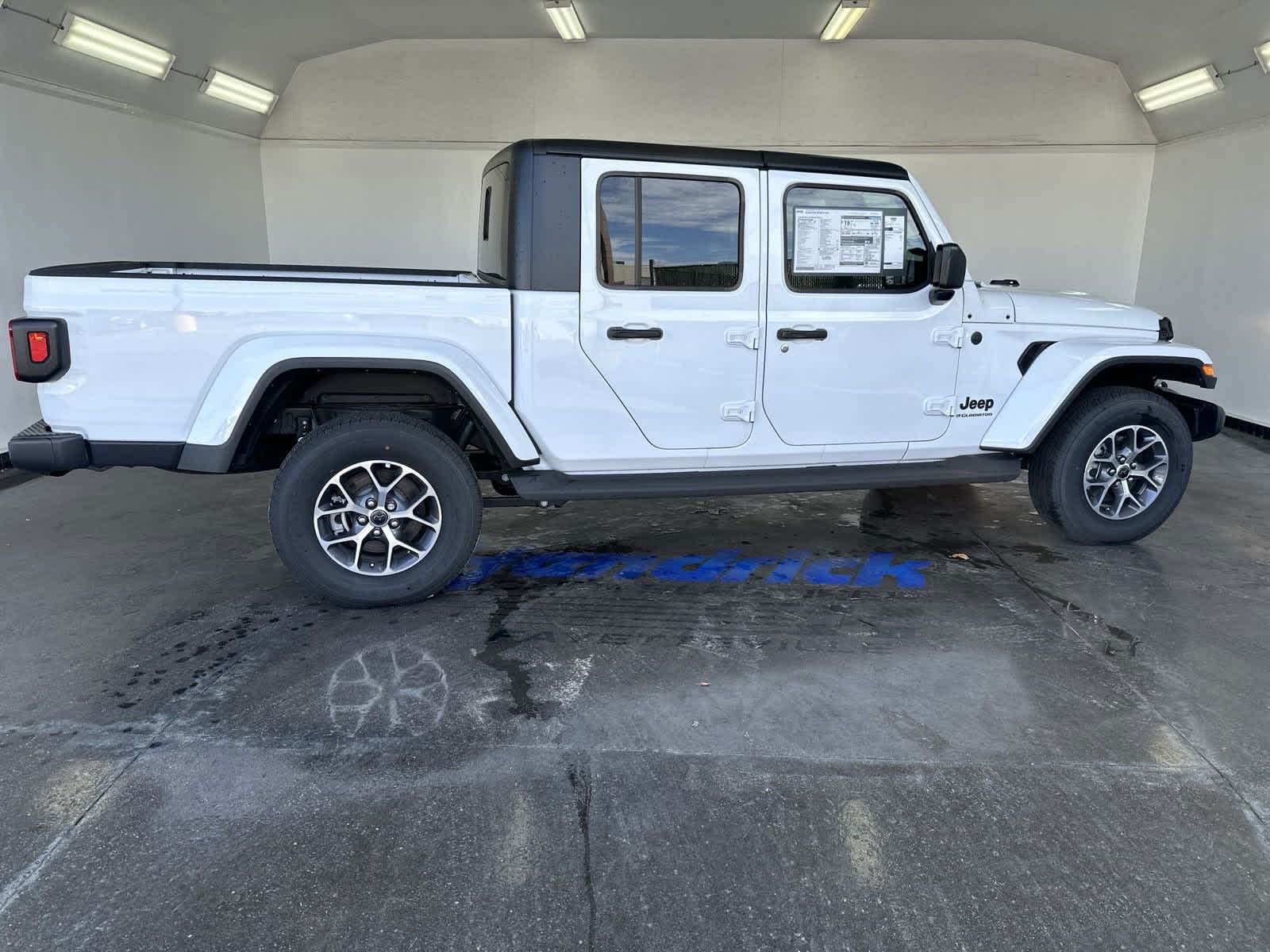 2024 Jeep Gladiator Sport S 4x4 4